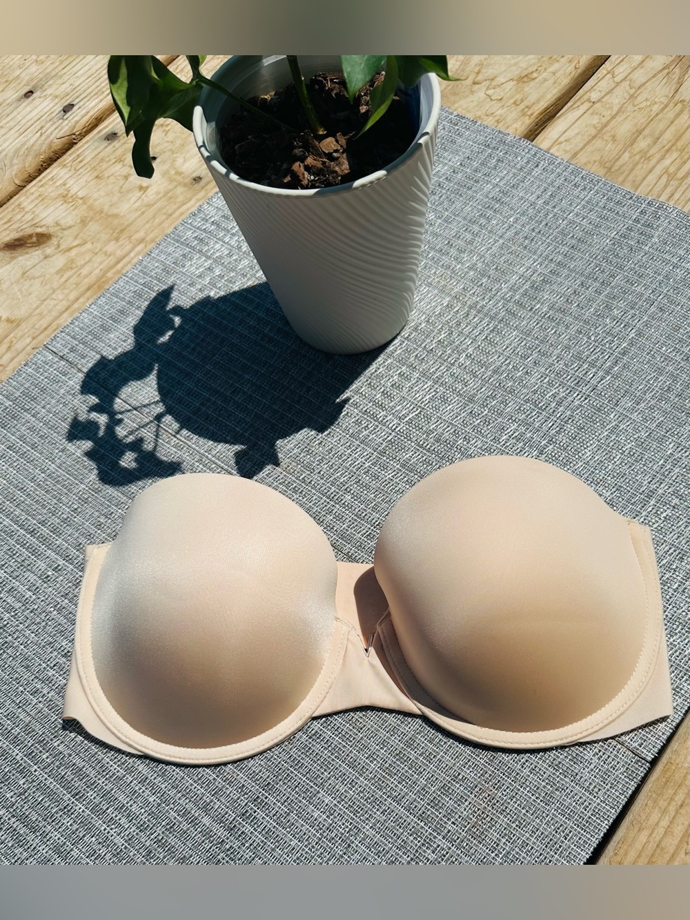 Victoria's Secret Strapless Nude Bandeau Bra